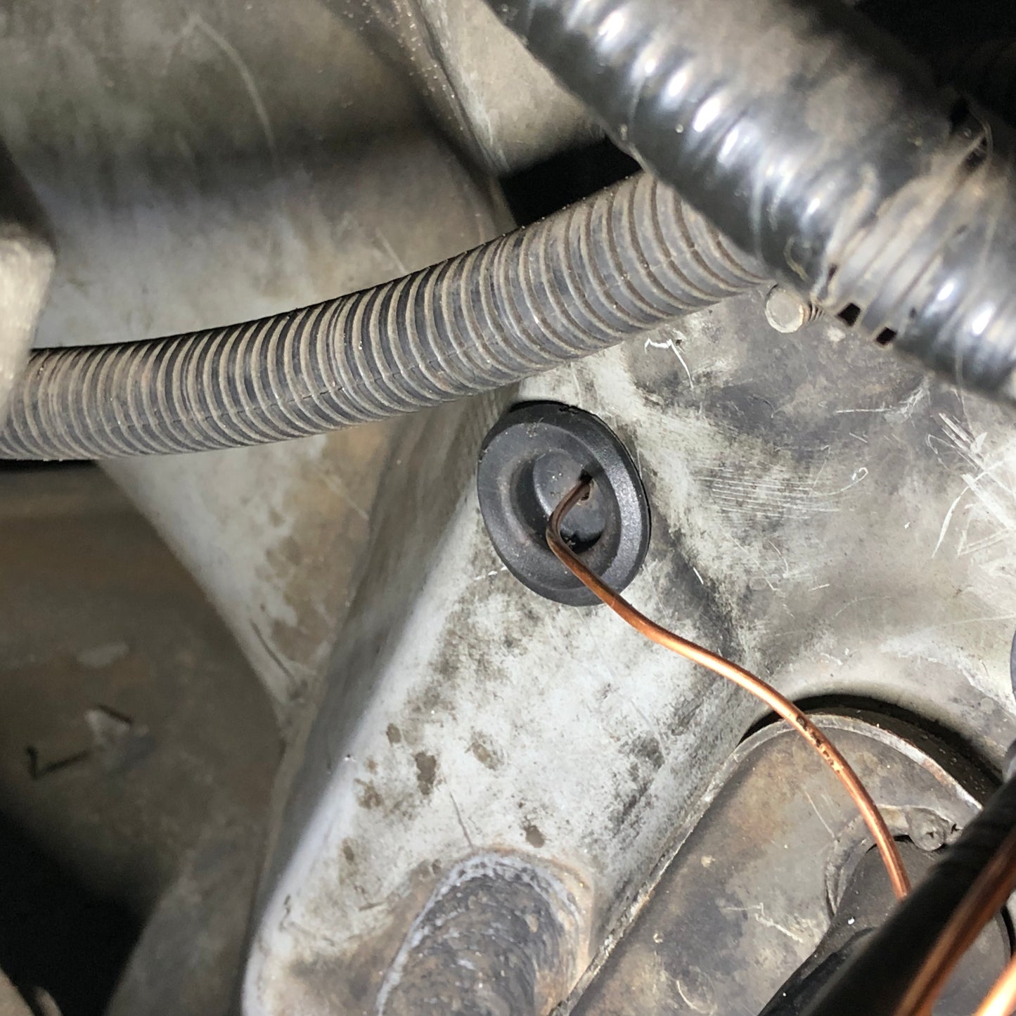 Tampão de Borracha para Passar Fios e Mangueiras